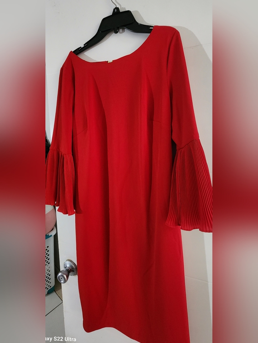 Calvin Klein Red Bell-Sleeve Long Sleeve Shift Dress